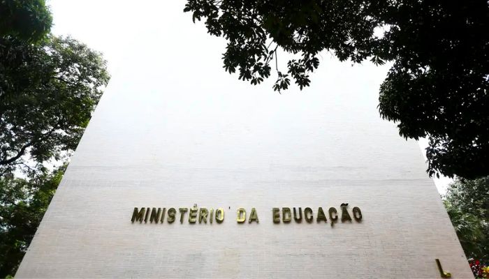  Sai lista de cursos superiores semipresenciais autorizados pelo MEC 